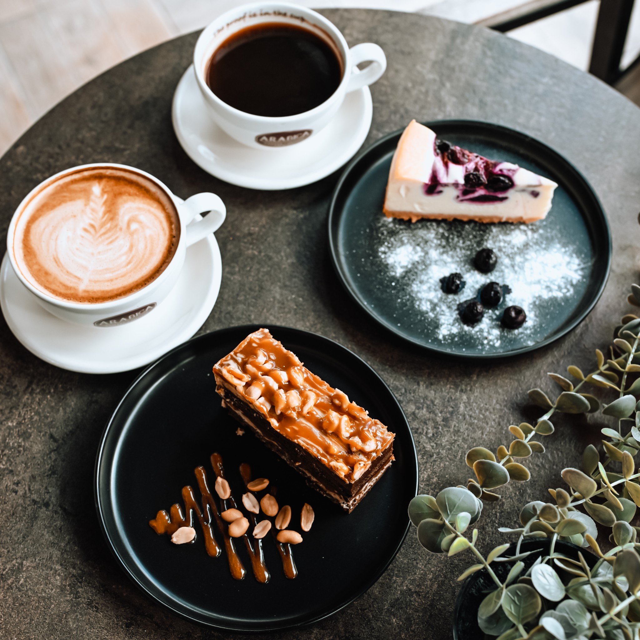 SIGNATURE COFFEE & DESSERT PAIRINGS